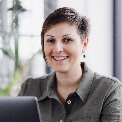 Freelance allround marketeer 👩🏻💻
muzikant & dirigent 🎷