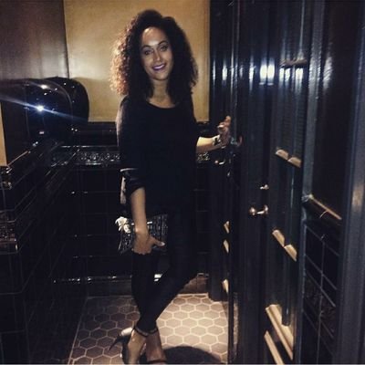 ItsRosie_x's profile picture. Happy mama to 2 amazing mini's - Supporting & making a difference in an amazing school - 
Events Planner - Boomin Lovely Occasions- 

living a wonderful life 🖤