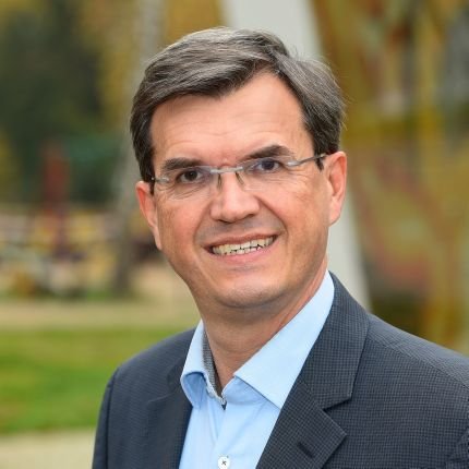 vilbi's profile picture. IT, Radfahren, Kommunalpolitik @dortelweil
#FSFE & Technik

#mastodon @vilbi@bonn.social
#xmpp vilbi@bka.li
#Element @vilbi:https://t.co/edDB1CqqU7