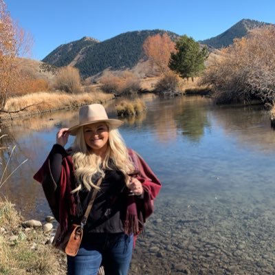 ashleyy_swiftyy's profile picture. 