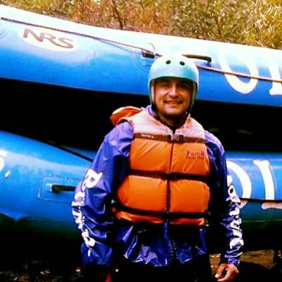 LuisPlotter's profile picture. Amante de los caballos, Deportes, amo a mi Sra. y a mis 2 hijas que son el motor de mi vida...
♿
Artesano en Madera, publicista

🇨🇱