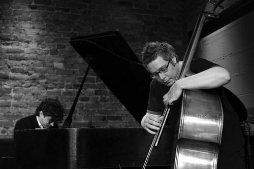 lilbrownbass's profile picture. I like bass and things that go boom boom. Trying to improve my written communications.