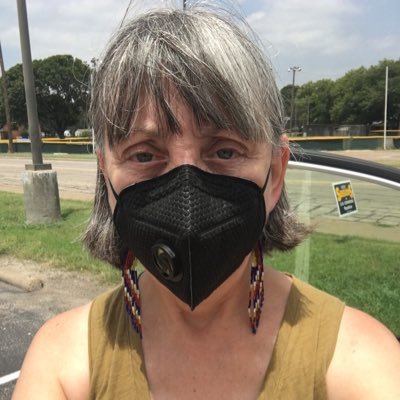 Thinker, reader, gardener, mom. She/her, foodie, cook, introvert.