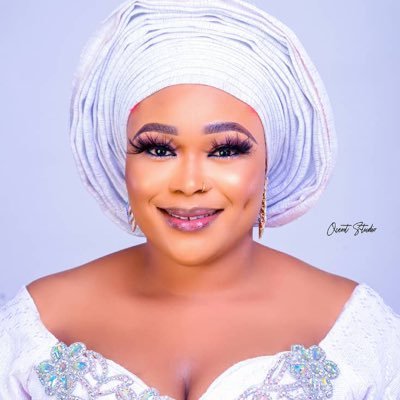 pheasantbeauty1's profile picture. Makeup artist We are a beauty solution provider