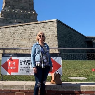 lamara_a's profile picture. 