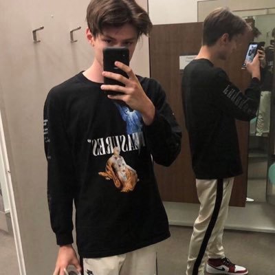 vierrecloud's profile picture. new track:https://t.co/68RifHwkar