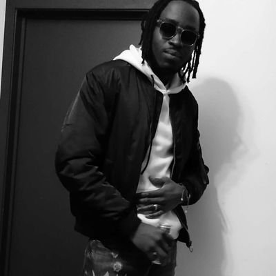 Chanteur Danseur