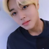 νλνλπ (@a9eqekv3wgplqw3) 's Twitter Profile