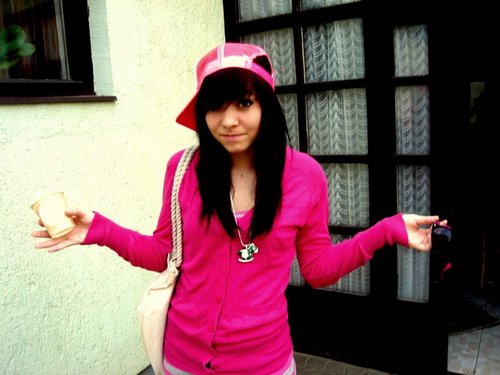 therabbitch's profile picture. live.dance.laugh.rabbits.party.wonderland.