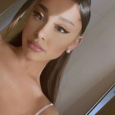 •fan account for @arianagrande• ♡𝟙𝟟/𝟠/𝟙𝟡 & 𝟙𝟝/𝟙𝟘/𝟙𝟡♡