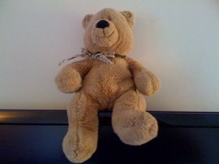 AlnEmnLivnUs's profile picture. Gooner stuck in T’North.