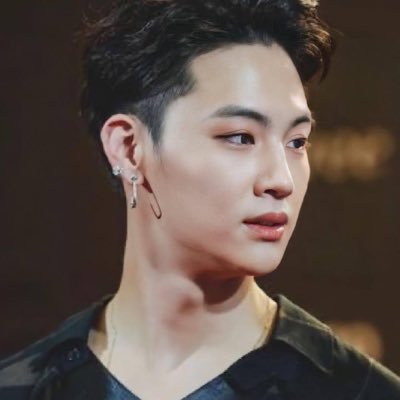 JEF_LYM's profile picture. jj