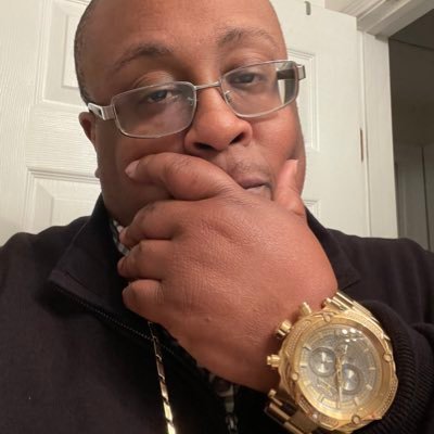 MrLundy2U's profile picture. Grown Man Status.......