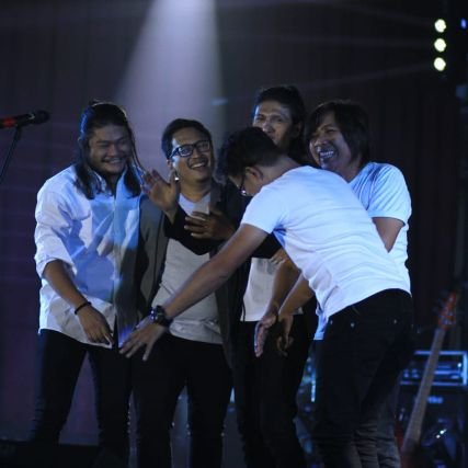 flanella_band's profile picture. ▶️IG : flanellaband
▶️FB : flanella
📝Business :
📲 Deny : 085655519995 
☎️ Yoga : 0895331266706
📧 e-mail : flanellaofficial20@gmail.com