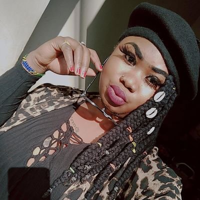 Tina42832940's profile picture. be humble... be respectful 🙏🙏