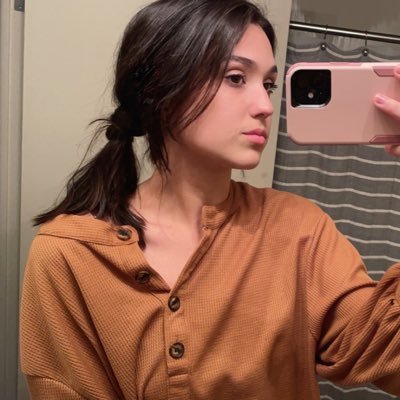 l_urav's profile picture. 