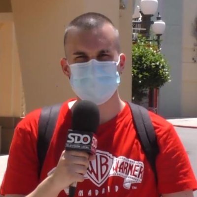 aaronsnz_'s profile picture. Periodista perdido en busca de cumplir un sueño. Mucho tenis y un poco de todo. Mis opiniones son mías.