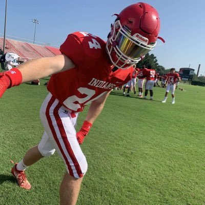 Class of ‘23 6’1 170 WR/OLB Pitcher/1B