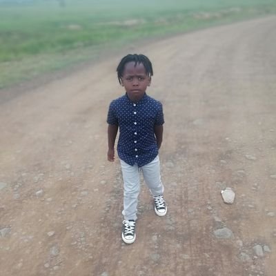 MsholoSandile's profile picture. Be yourself