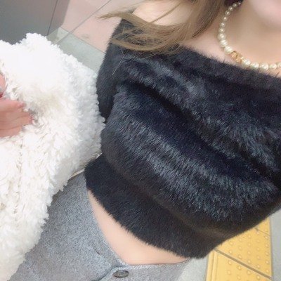 TTrwxGcyh8fq878's profile picture. ビンボーな母子家庭育ち🙇‍♀️⇒介護職に就くもブラックすぎてうつ病になり退職⇒スーパーでバイト⇒今の現状を変えたいと思い、ネットビジネスに出会う⇒3ヵ月で月収100万円達成💜
時間とお金が自由になってフリーダムガールに💛
私の様に現状を変えたいと思っている人を無料でサポートしてます💪