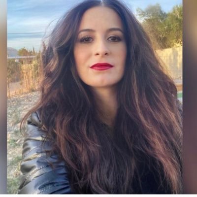 Antes era un ser de luz😇, pero pasaron cosas… RRHH. Funcionaria. Madre de mi madre. Demencias: Lewy. Mar, ciencia, gastronomía y justicia social