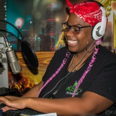 So can you do me a favor?
If I pull it together, make it sooner than later.|
I'm big girl with a big dreams|
God is my air, radio my passion and music my soul.