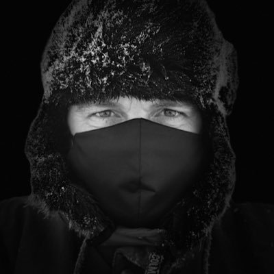 yagogabriel09's profile picture. sognatore, visionario, folle, matematico ... in perenne equilibrio tra razionalità ed irrazionalità ... pescatore di illusioni