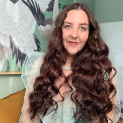 aggiekoniecz's profile picture. Sewing 🧵 Interiors 🔨 Books 📚 Tea 🫖 Travel ✈️ Theatre 🎭 - She/Her - From Yorkshire. 🏡 London