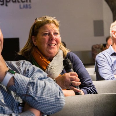 Runs Rock Digital -
MS in Digital Enterprise - 💙 Twitter and FB for #SMES - #Foodie #IntrepidTraveler Loves all things Digital.. . And AI!