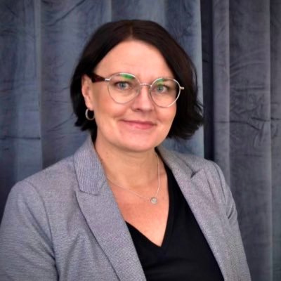 Samordnare extern samverkan på E-hälsomyndigheten. Brinner för e-hälsa, välfärdsteknik, användbarhet, upphandling och innovation. Tweets mina egna.