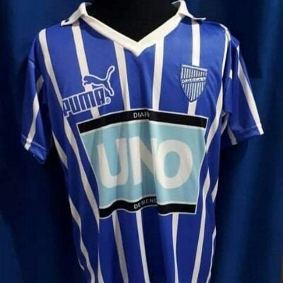 Hincha de Godoy Cruz Antonio Tomba.