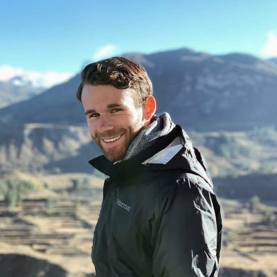 Former blockchain developer @ Deloitte. Blockchain Enthousiast. Investment Strategist Expert.
