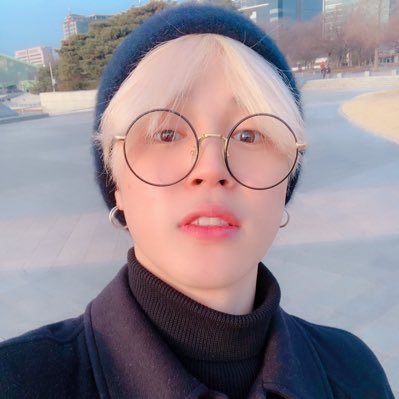新しいアカウントです！前のアカウント→@bts_jimin_0324 ︴00(99)line ︴関東army ︴濃い絡み求めてます❦ ︴片思いと絡む気なさそうな方はリムります🧐 ︴