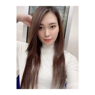 7RYEM9VWcITxl6c's profile picture. 貧乏な母子家庭育ち( ´•௰•`)⇒介護職に就くもブラックすぎてウツ病になり退職⇒スーパーで働く⇒今の現状を変えたいと思い、ネットビジネスに出会う⇒3ヵ月で月収100万円達成。
時間とお金が自由になって幸せな毎日に💗
わたしの様に現状を変えたいと思っている人を無料でサポートしてます💪
