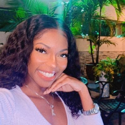 misserikakay's profile picture. -- Serial Entrepreneur✨ 𝒯𝒽𝑒 𝐄 𝒾𝓈 𝒻𝑜𝓇 𝐸𝓃𝑒𝓇𝑔𝓎!🦋 | GREAT things come to those who HUSTLE!