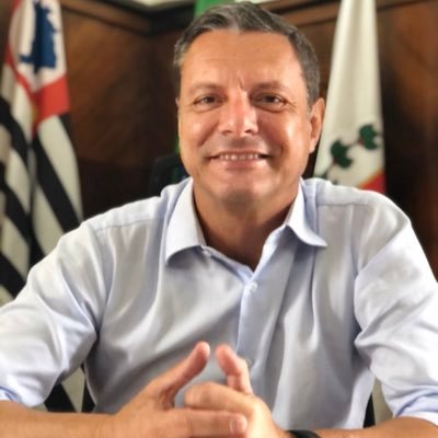 Prefeito de Santos. Mestre em Saúde Coletiva Apaixonado por Santos.