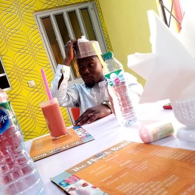 Braverahman4's profile picture. fasting😷,almsgiving💰,and prayers🙏 
Bukite🏰 veterinarian 💉💊religion activist🌹and a patriotic Nigerian✊