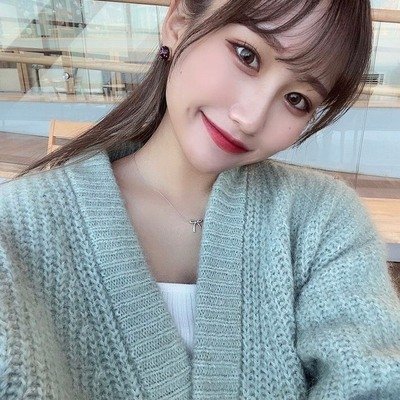 ビンボーな母子家庭育ち( ¯•ω•¯ )⇒介護職に就くもブラックすぎて鬱病になり退職⇒スーパーでレジ打ち⇒今の現状を変えたいと思い、ネットビジネスに出会う⇒3ヵ月で月収100万円達成💗
時間とお金が自由になって幸せな毎日に💙
私の様に現状を変えたいと思っている人を無料でサポートしてます✊
