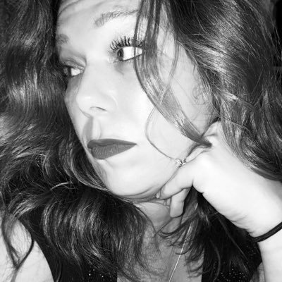 I am just Jen. Military Mom, wife. Amateur storm chaser, photographer. Love STL Cards baseball ⚾️.