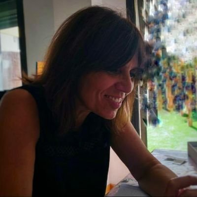 Periodista en CMMedia y doctoranda. Investigando las técnicas de storytelling en los informativos de televisión.