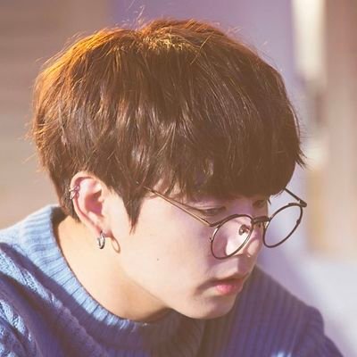 Feminist - ARMY - Self studying 🇰🇷 - INTP - reader - lover of rain ☁️🌧☁️