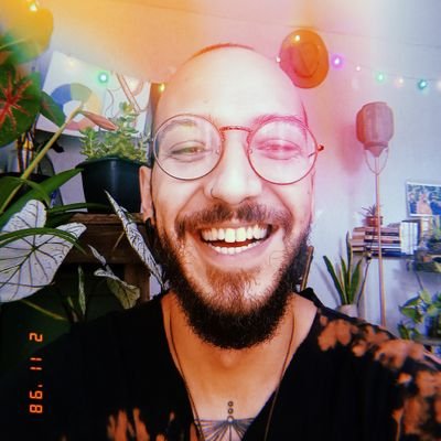 Antifa na ditadura esquerdopata zen bolivariana abortista hippie gaysista guarani sem teto&terra anarco-artística narcótica xamã-agrária e jedi...