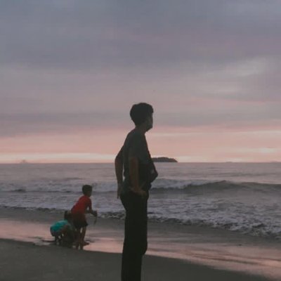 padelrizkip's profile picture. turn right walk by faith