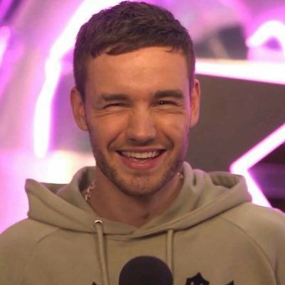 5sosxlouis's profile picture. @improbablykeny; no sé, soy biyiner