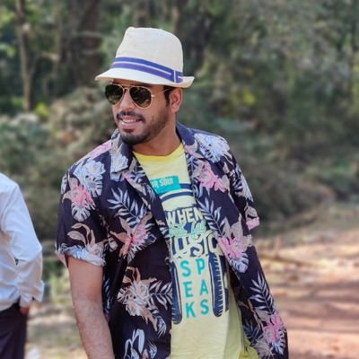 zeeshanmulla777's profile picture. do what makes u happy... all your inner self wants is just to be happy😊