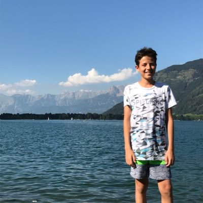 YannickSchnitz1's profile picture. Hobbyschreiber der Gerade am ersten Roman arbeitet würde mich freuen wenn ihr mich bei meiner Reise begleitet