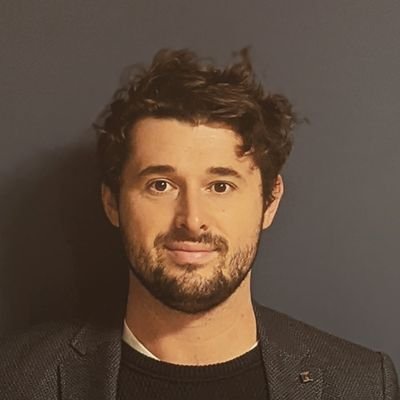 JakeLPrice's profile picture. 🐶 doggo dad 🤔tech thinker 🧑💻 tech tinkerer 👔 tech company founder