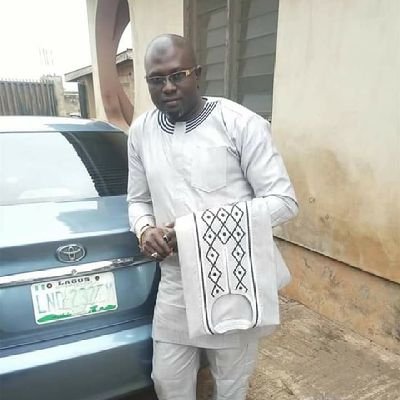 Oluwash10184055's profile picture. humble easy going and have the fear of Allah the https://t.co/JzC5ANu0wC honest people and love to see people around me happy.