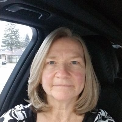 JulieStanley20's profile picture. hockey mom, lab lover