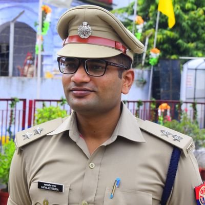 सत्यमेव जयते 🇮🇳
IPS Officer
70RR, UP Cadre;
Sr Engineer @ PGCIL (2010-17)